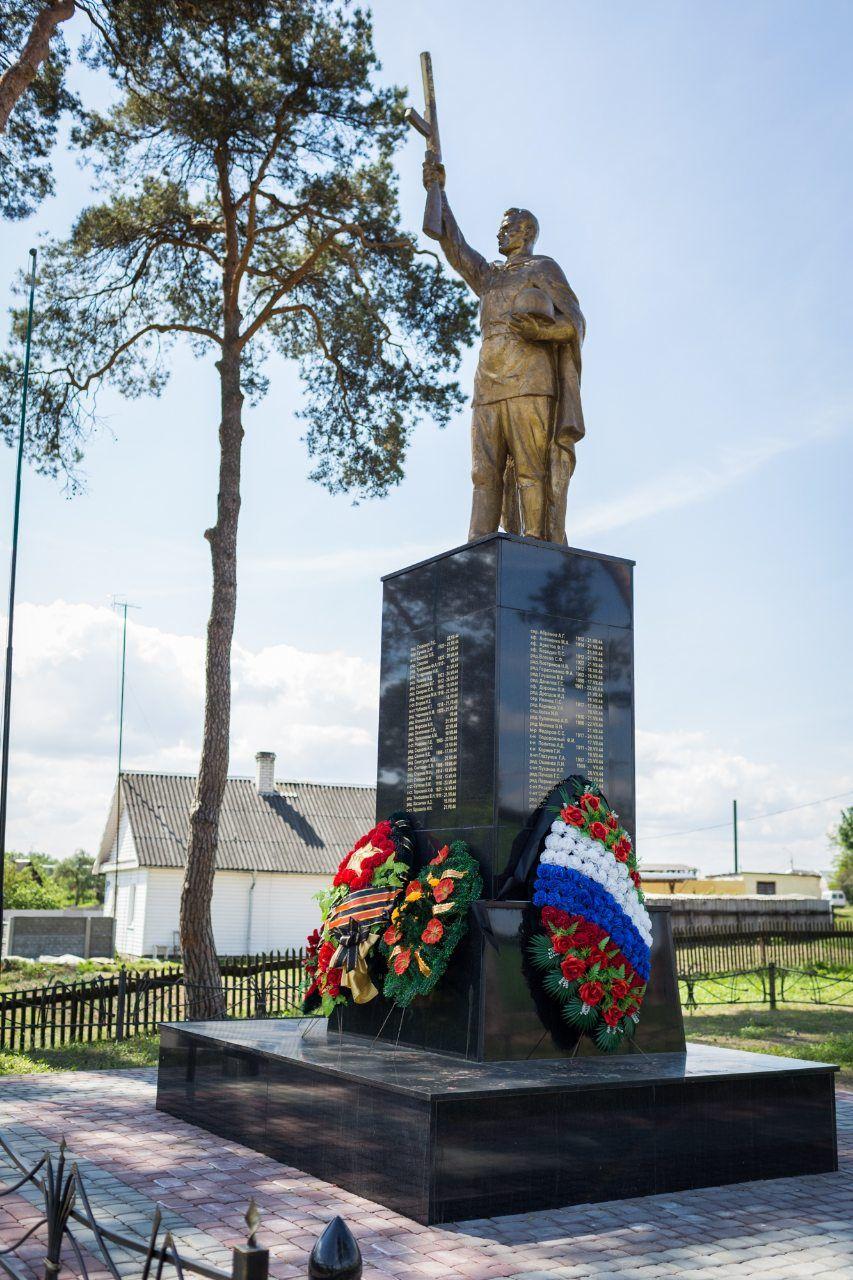 Братская могила воинов-освободителей, расположенная в аг. Гожа, Гродненский район, Гродненская область