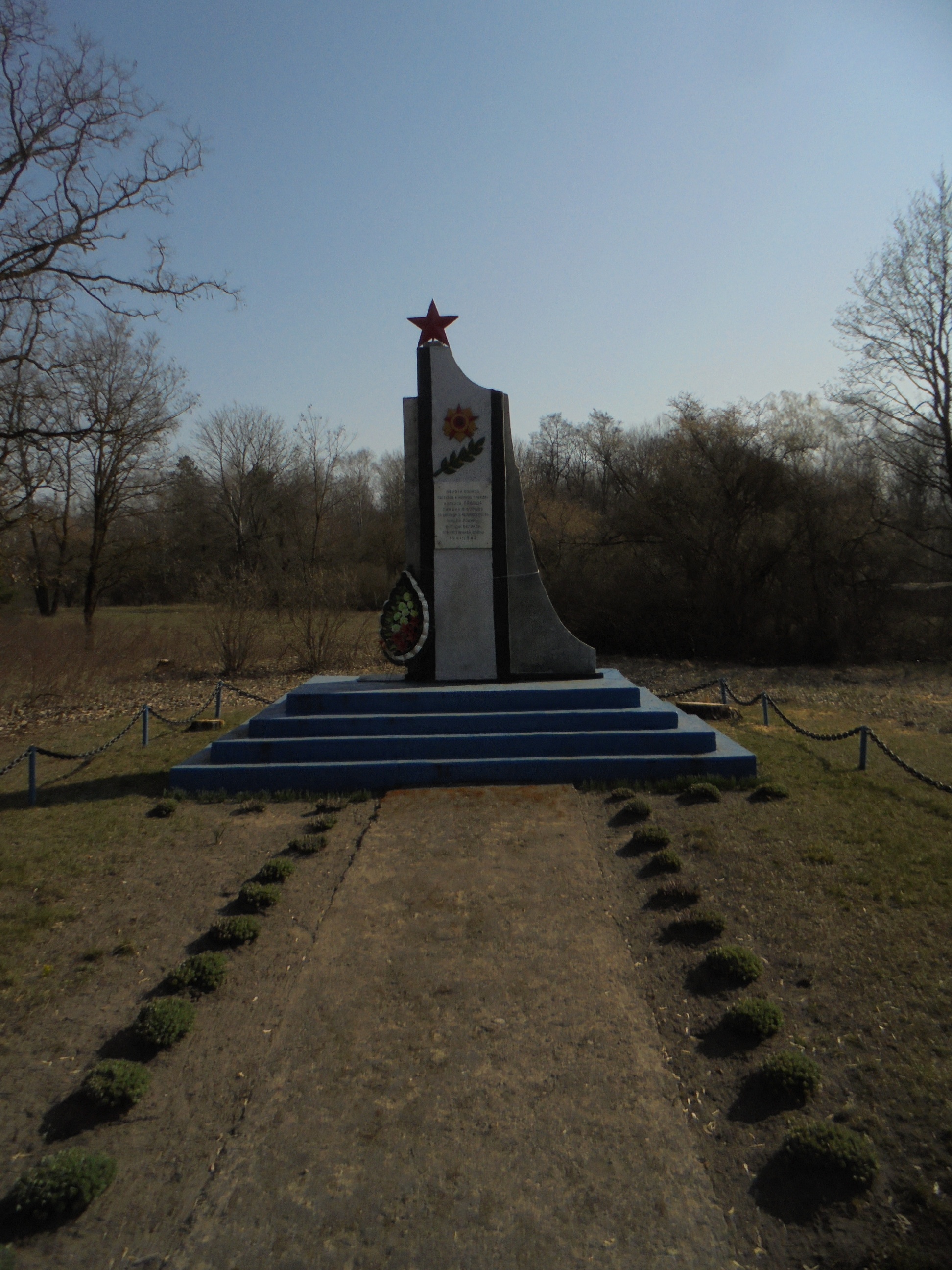 Памятник Землякам, расположенная в Шеметовка, Кобринский район, Брестская область