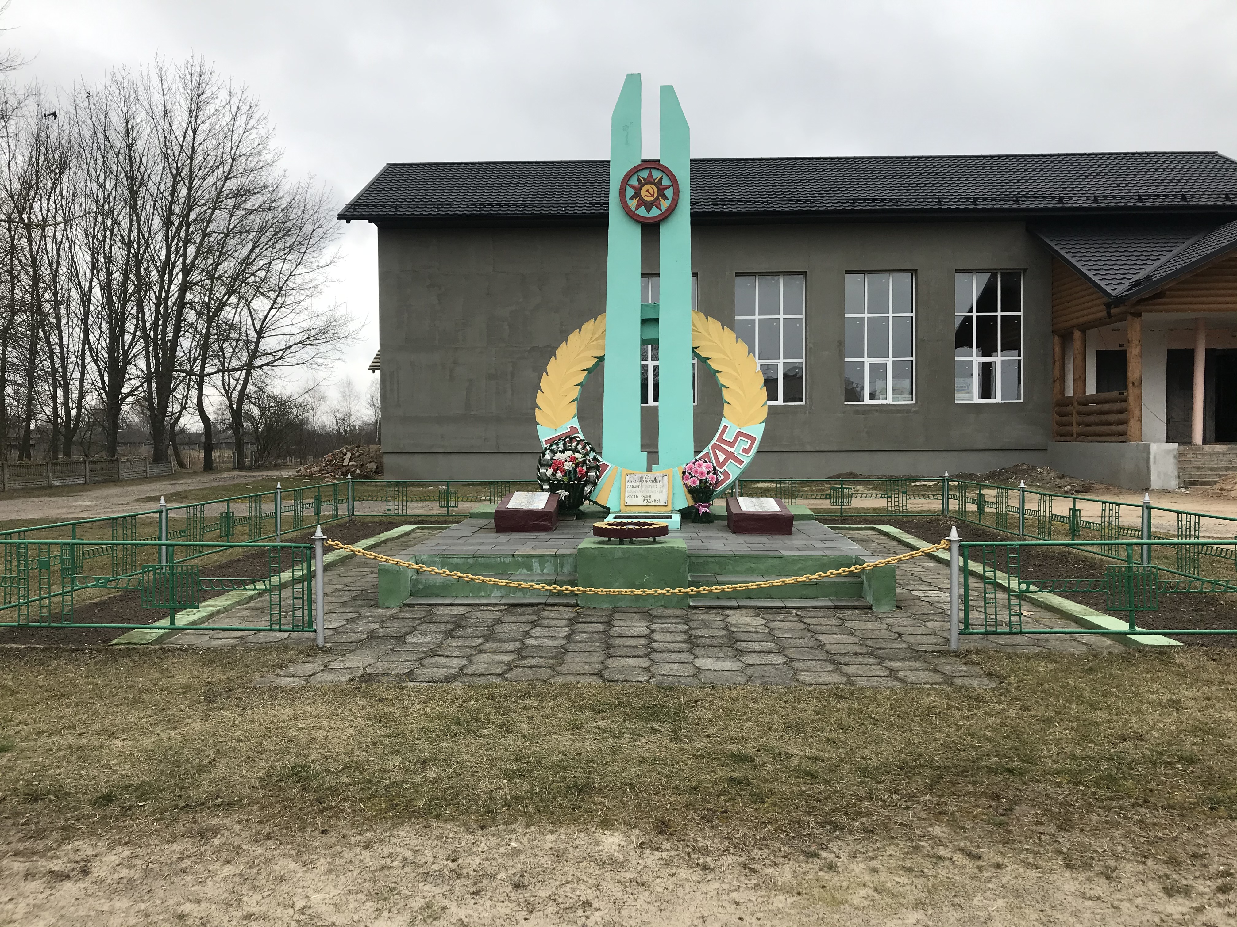 Памятник Воинской Славы землякам, расположенная в д. Вороцевичи, Ивановский район, Брестская область